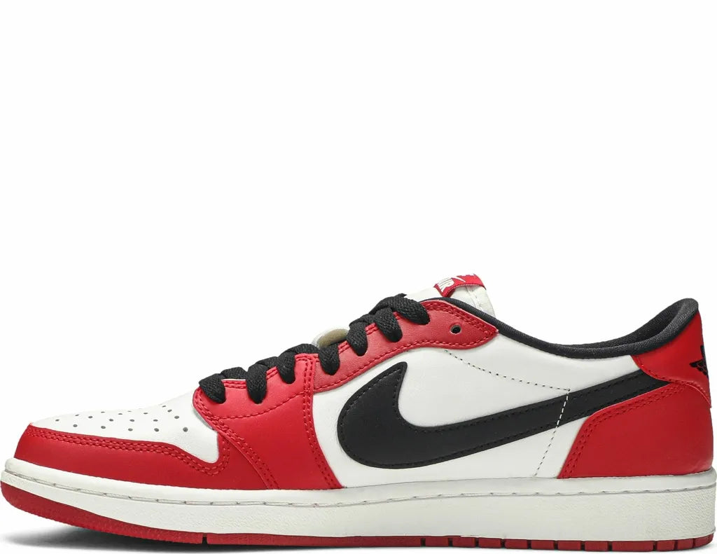 Air Jordan 1 Retro Low OG Chicago